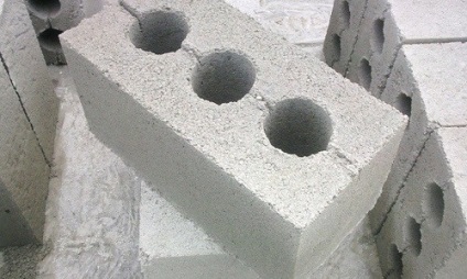 Consumul de ciment pentru compoziția soluției de stabilire a blocului de clinker, calculul valorii necesare