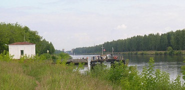Râul este sora regiunii Moscova, canalul Moscova-Volga, deșertul Medvedeva, Bogoroditsky, templul
