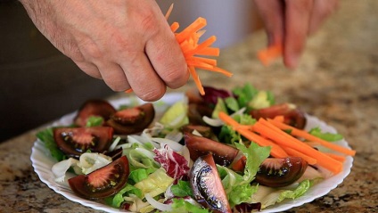 Salată mediteraneană, gătiți împreună