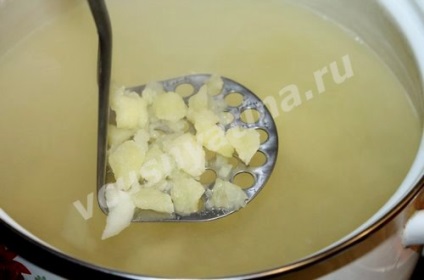 Supă cu ciuperci și rețetă de pui afumat cu fotografie pas cu pas