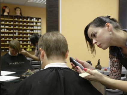 Un salon de păr liniștit cum să lucrezi pentru o persoană cu dizabilități