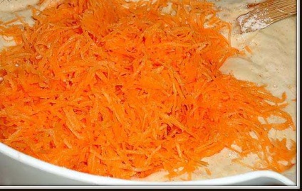 Casserola de morcovi de curcani este o rețetă populară în cuptor, pas cu pas cu o fotografie
