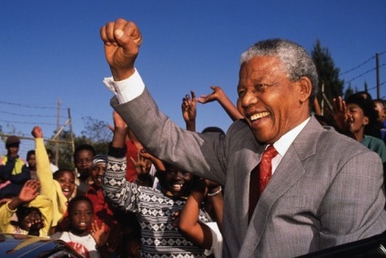 Nelson Mandela meghalt - blogok