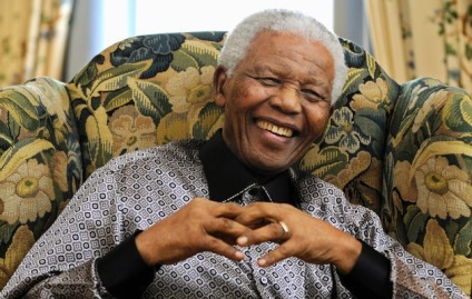 Nelson Mandela a murit - bloguri