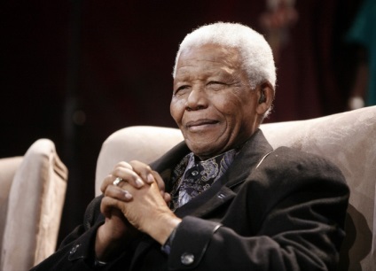 Nelson Mandela a murit - bloguri