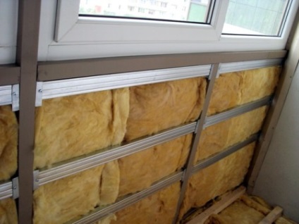 Izolație pentru balcon, care este mai bună pentru alegerea loggiei, izolație izolantă și material din vată minerală