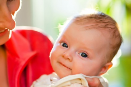 Orális torlódás a baba az ügy, a tünetek, hogyan kell segíteni a baba, a baba egészséges!