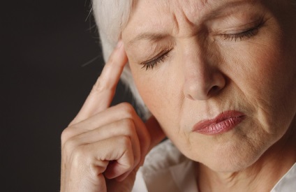 8 Jelek, amelyeket a test a stroke előtt ad. Ne feledje és éber legyen!