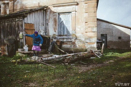 Fără canalizare și apă, cu cuptoare distruse