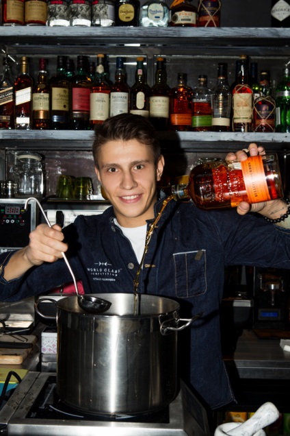 Viitorul tendințelor de cocktail de la cel mai bun barman din Rusia