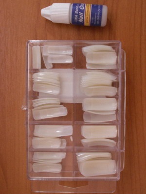 Extensie de unghii acasă pe care trebuie să construiți unghii acrilice pe forme