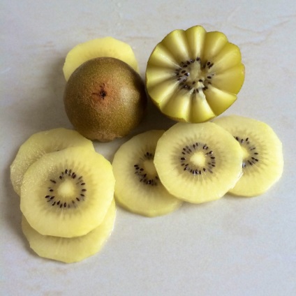 A hét gyümölcse sárga kiwi