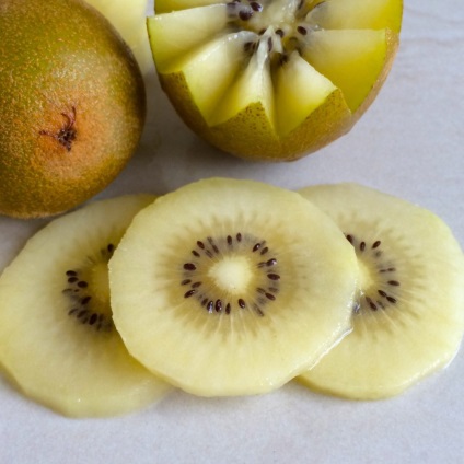 A hét gyümölcse sárga kiwi