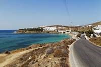 Insula grecească din Mykonos și pelicanul evaziv roz