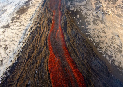 Vulcanul erupției plane dielectrice