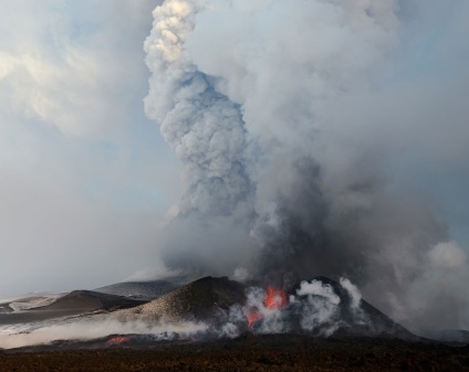 Vulcanul erupției plane dielectrice
