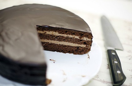 Hogyan cake sütni egy macska formájában - finom receptek 2017 egy fénykép (receptek) Hogyan lehet sütni egy torta formájában egy macska - finom receptek 2017 egy fénykép