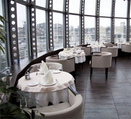 Care era numele restaurantului situat în cel mai înalt turn din Moscova?