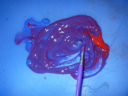Cum se obține o culoare violet prin amestecarea vopselelor