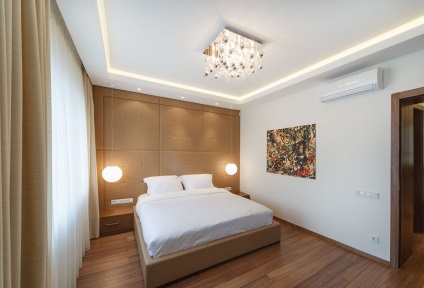 Cum de a pune un pat în dormitor cu privire la ușa feng shui reguli, oglindă și fotografie, locație