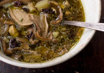 Cum sa faci supe din ciuperci uscate din trecut - retete disponibile