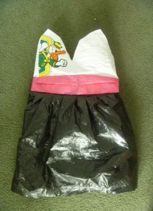 Как да си направим рокля от торби за боклук с ръцете си (снимка), инструкция