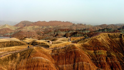 Stânci roșii de changye danxia