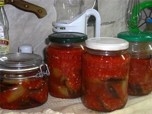 Lecho de vinete, roșii și piper pentru iarnă de gătit și rețete de bază