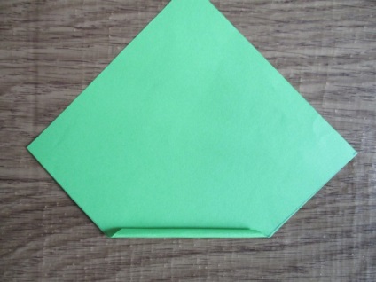 Mesterkurzus a szegfű előállításához Origami módszerrel