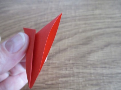 Mesterkurzus a szegfű előállításához Origami módszerrel