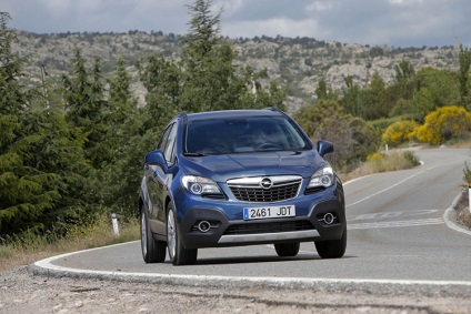 Nissan qashqai vs opel mokka om de familie sau mod, autoportal, auto-digest