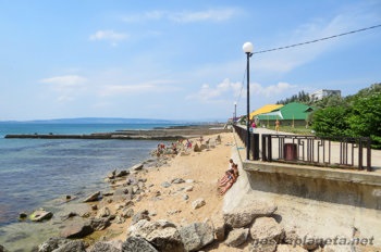 Pihenjen Primorsky (Crimea) faluban, a turisták útmutatója
