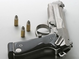 Felelősség a fegyverekkel kapcsolatos jogsértésekért