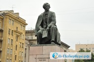 Monumente din Sankt Petersburg - Petru cel Mare, Ecaterina cel Mare, Pușkin, Lomonosov, monumente