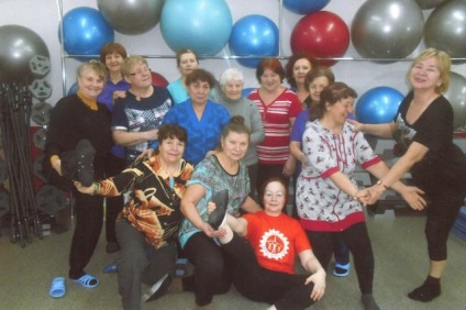 Pilates, yoga și qigong · generație mai veche · orașul știri Krasnoyarsk