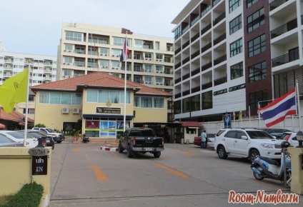 A turista vízum kibővítése Pattayában a bevándorlási hivatalban
