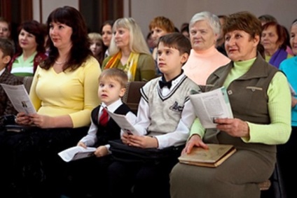 Religie sau sectă propovăduită de Martorii lui Iehova în Sala Împărăției