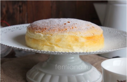 Rețetă pentru tort dakuaz de la meringue cu nuci și date, femiana