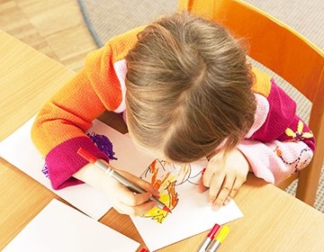 Desen pentru copii 2-3 și 3-4 ani de interviu cu profesorul