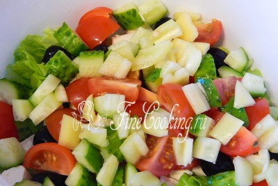 Salată greacă cu brynza - rețetă cu fotografie