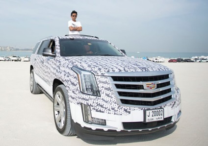 Cel mai tânăr om bogat din Dubai este viața luxoasă a unui Belhasa Rachid de 15 ani