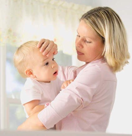 Szezonális allergia tünetekkel és kezeléssel rendelkező csecsemőknél