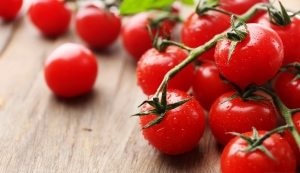 Merită să mănânci roșii pe o dietă pentru a afla valoarea calorică a tomatelor