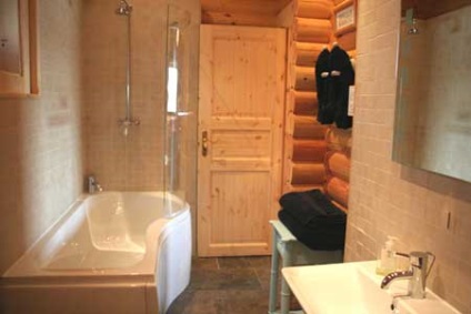 Fürdőszoba egy faházban