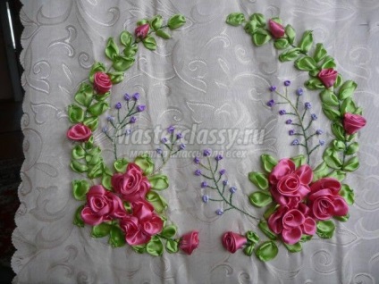 Broderie cu panglici decorative din satin panglici