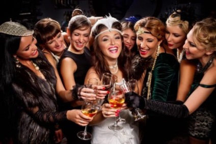Ce stil poți să faci să-ți amintești o petrecere de bacheloret?