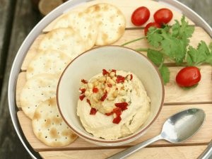 Hummus - ce este și ce mănâncă?