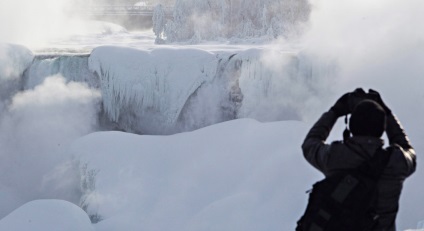 Frozen Niagara Falls, știri de fotografie