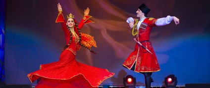 Dansuri caucaziene incendiare pentru o nuntă la Moscova! Lezginka pentru nunta
