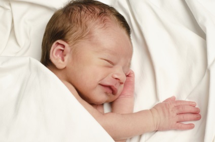 10 Fotografiile necesare în albumul nou-născut